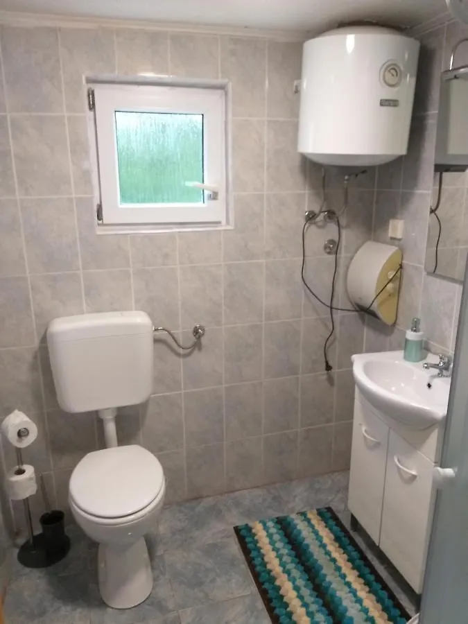 Holiday Home Lupi-Eco Property Kosanovici Gomirje 0*,